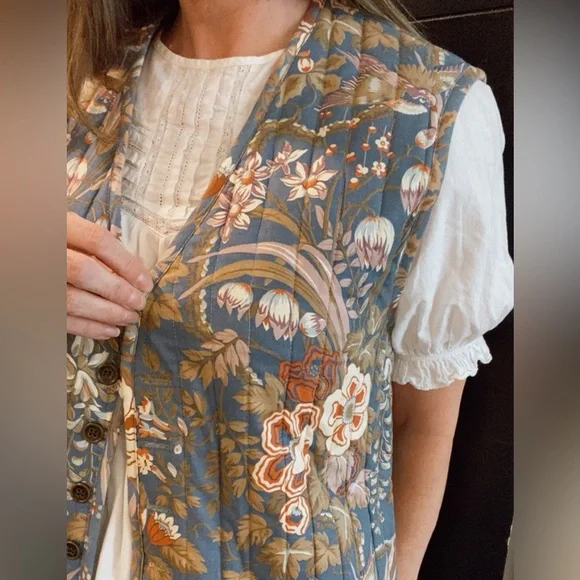 Vintage 70s quilted vest - Picture 3 of 8